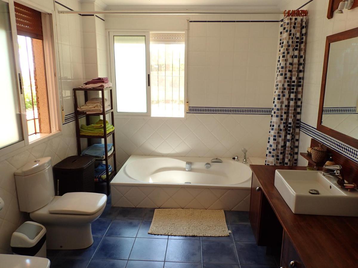 Villa Buganvilla Elche Kültér fotó